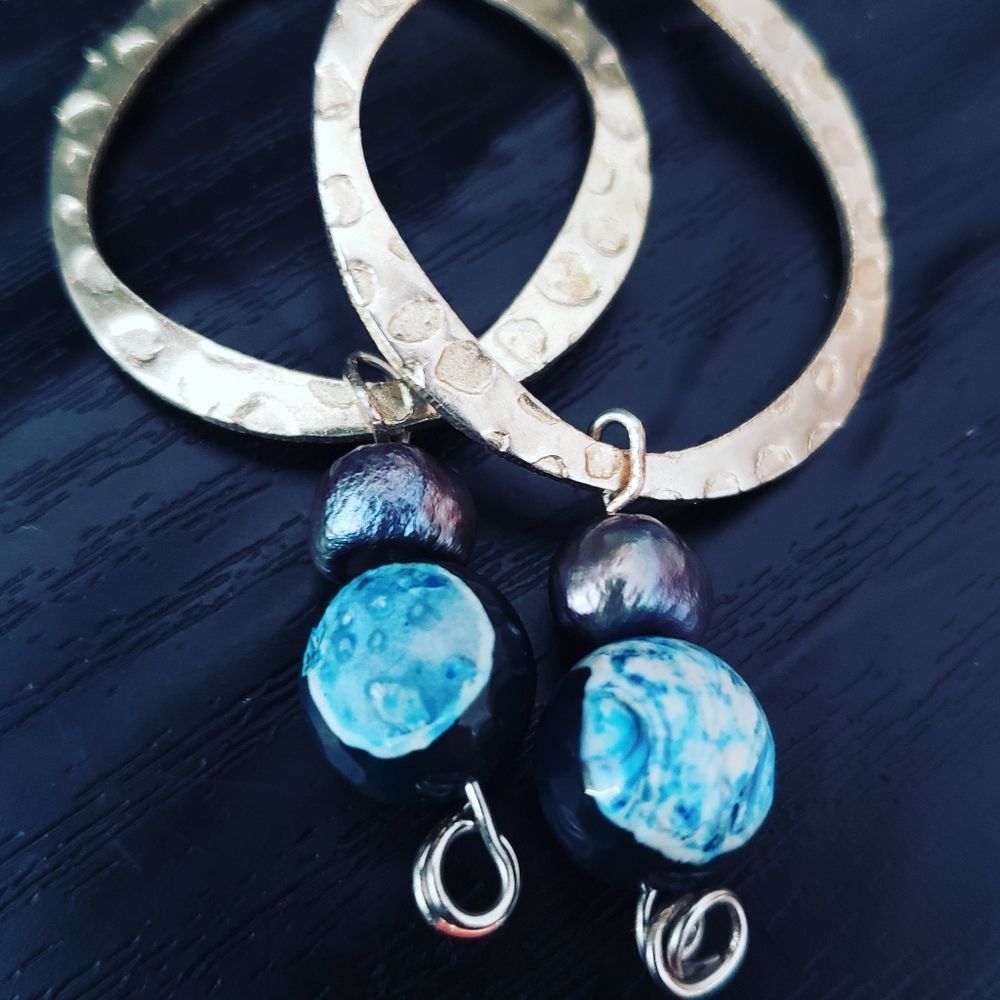 Hammered Circle Earrings with Blue Pearl and Glass